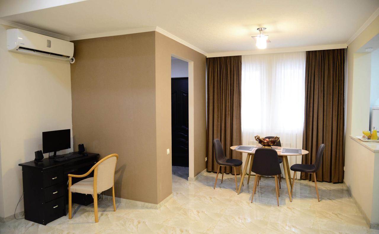 Gng Apartment Tbilisi Exteriör bild