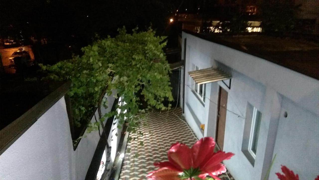 Gng Apartment Tbilisi Exteriör bild