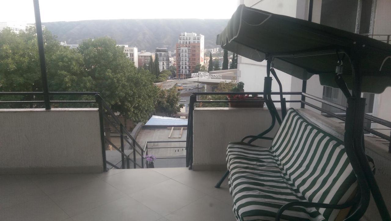 Gng Apartment Tbilisi Exteriör bild