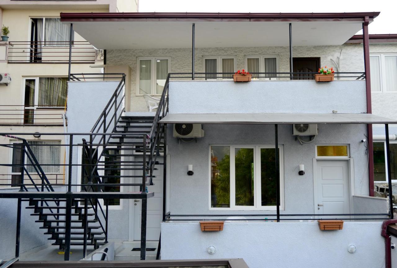 Gng Apartment Tbilisi Exteriör bild