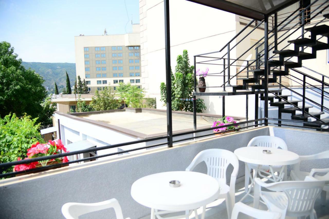 Gng Apartment Tbilisi Exteriör bild
